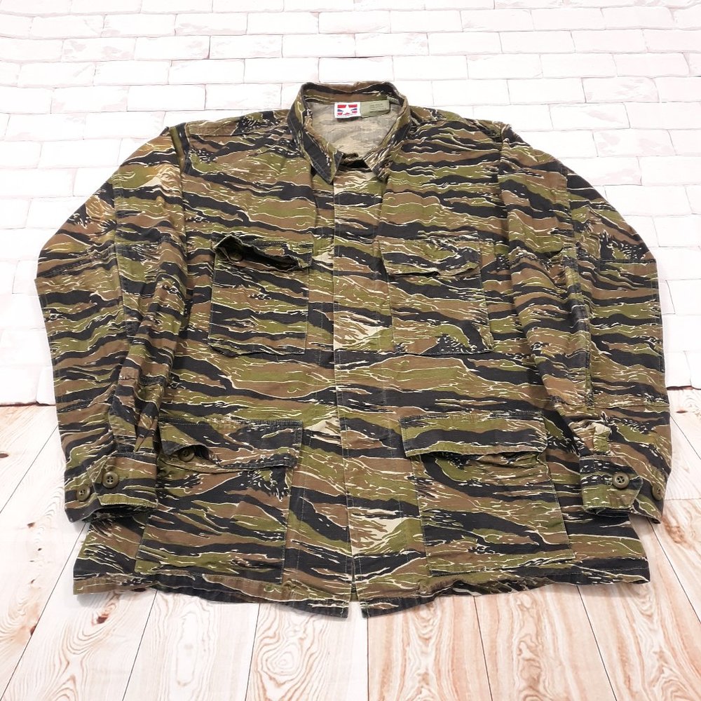 Propper Shirt Military Army Camo Mens Size Large Pockets Green Coat Combat